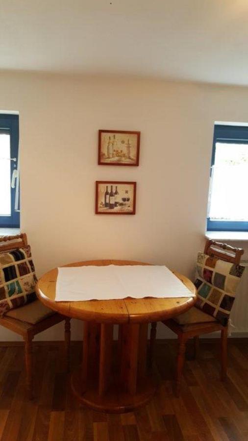 Ferienwohnung Schneider Marburg Esterno foto